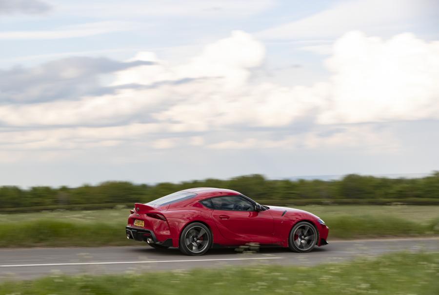  Toyota GR Supra (A90) 2019 года  (UK) (фото 51 из 91)